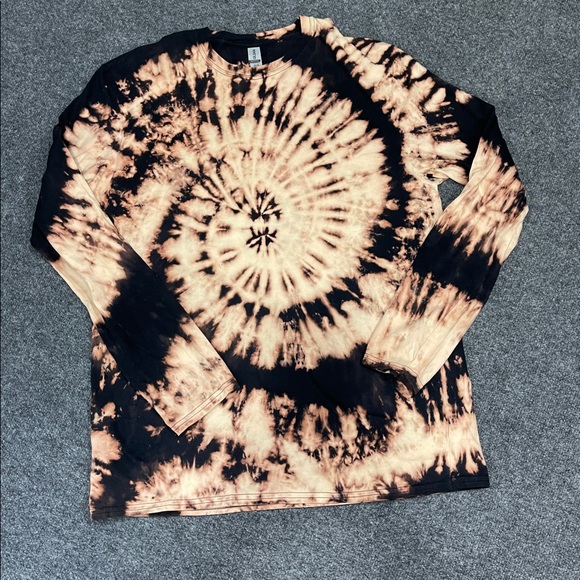 *Gildan Unisex Custom Long Sleeve Reverse Tie Dye - Picture 9 of 11